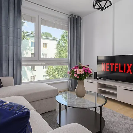 Lumina I Modern 3-room I Parking I 2 Balcony I Pge Varsóvia